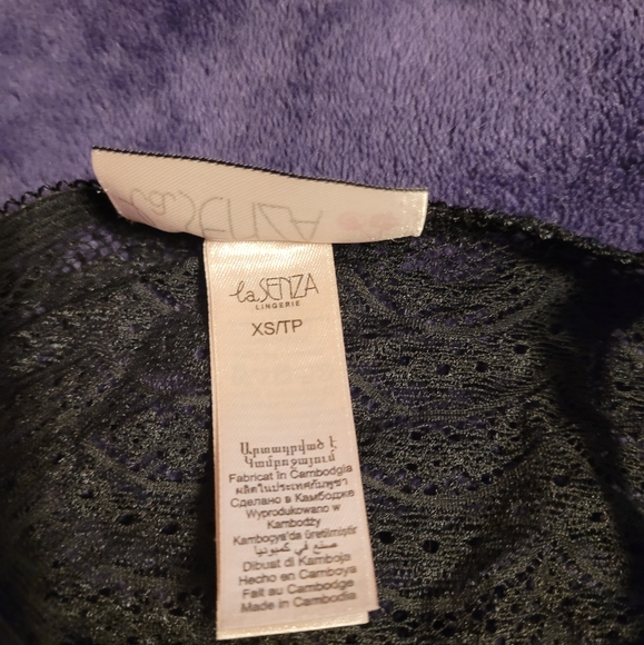 Sexy nighty - Picture 2 of 3